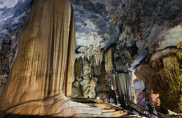 Gunns Pains Caves Sightseeing Tour