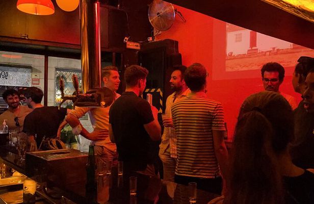  Go out like a local, pub Crawl / Tour in Raval - Barcelona