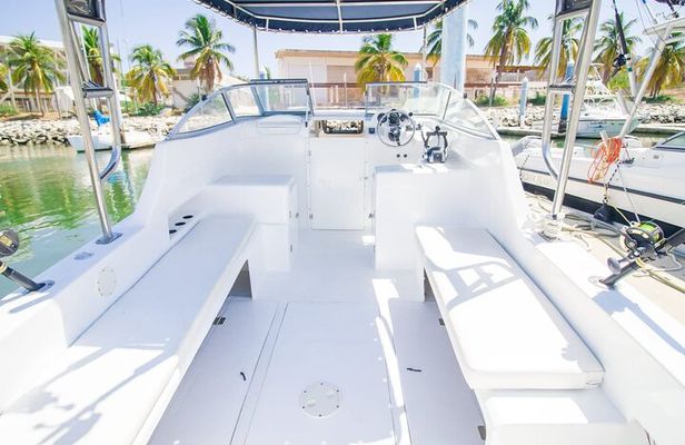 Tour through the Bays of Huatulco in Exclusive Boat