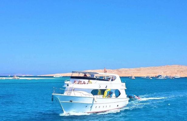 Hurghada Red Sea Novice and Experienced Diving Expedition
