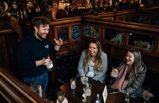 Taste & Tour: Guided Gin Tour in Belfast