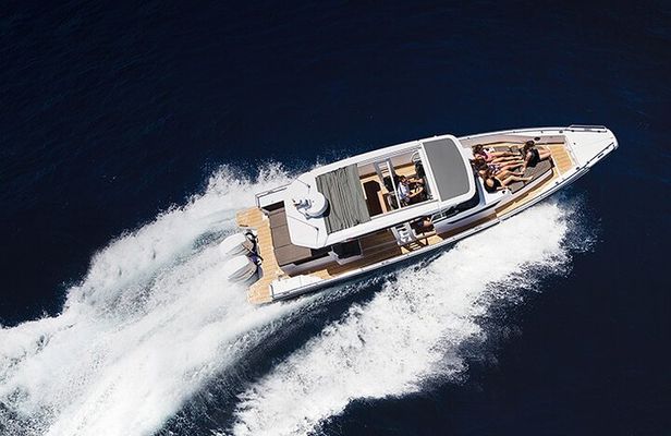 Private 2-Hour Sydney Harbour Morning Cruise inc Beach Stop