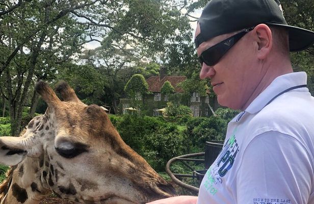 Private Nairobi Day tour to Giraffe Center and Karen Blixen