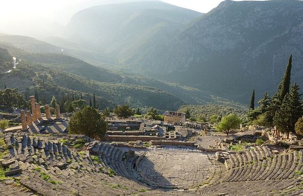 Delphi and Arachova full day Private touring experience