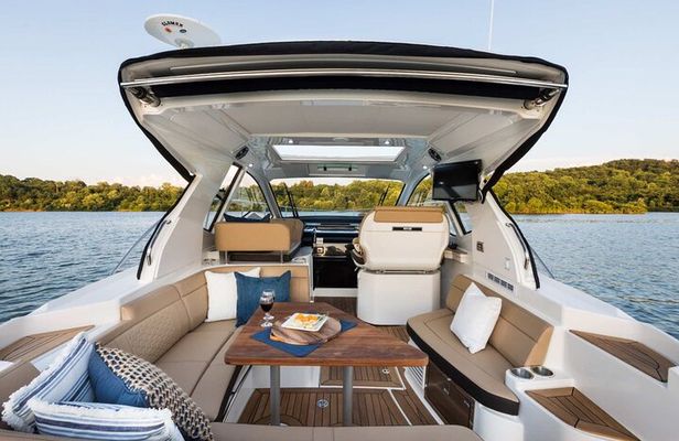 Yacht Party Grill & Chill - Up to 8 people Incl. Newcastle, ON