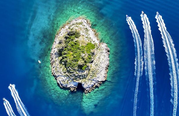 Private Speedboat Tour to Lim Fjord and Red Island