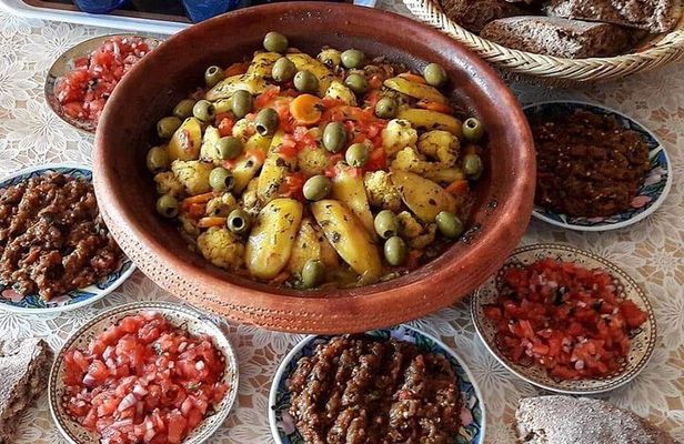 Old local Market visit+Moroccan cooking class with a local family