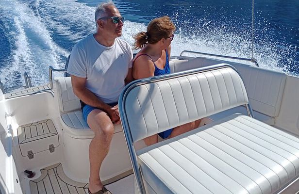 Private Luxury 6.5m 140hp Speedboat cruise Shipwreck & Blue Caves