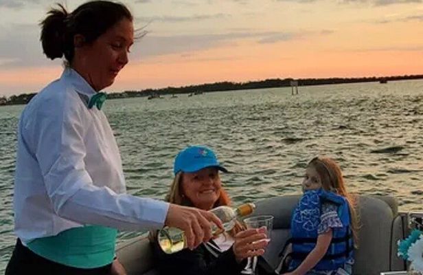 Sunset / Harbor & Bay Cruise in Destin with Complimentary Wine