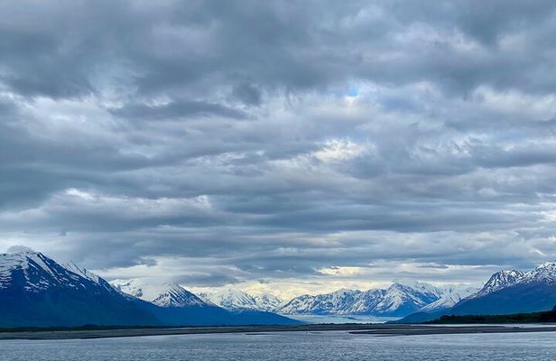 Half-Day Guided Kayak Tour on Knik River