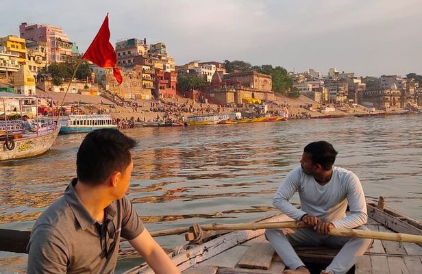 Varanasi Day Tour with Ganges Boat Ride & Evening Aarti