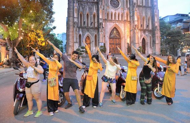 Hanoi Motorbike Tour Led By Women: Hanoi Motorbike Food Tours
