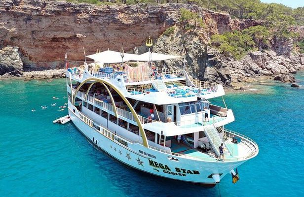 Mega Star Yacht Tour with Lunch, Foam Party & Transfer from kemer
