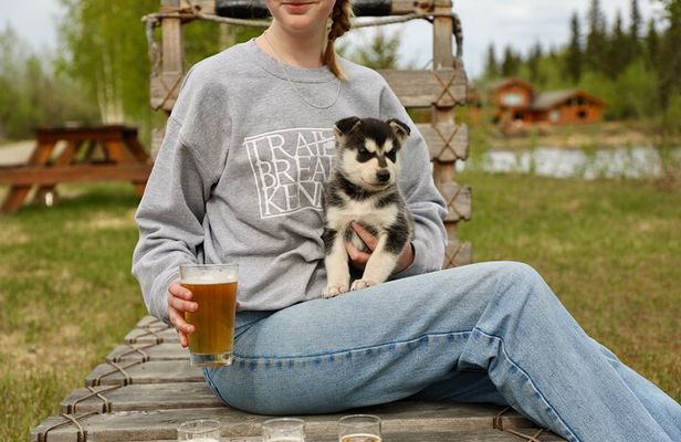 1.5-Hour Beer and Puppies Guided Experience in Fairbanks