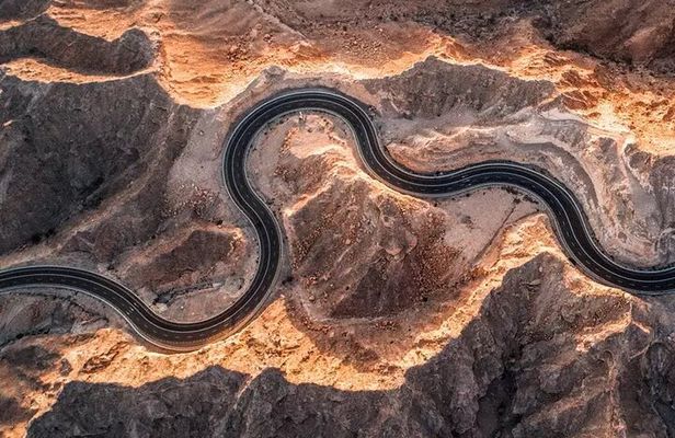Private Al Ain Tour by 4x4 Vehicle with Zoo Tickets
