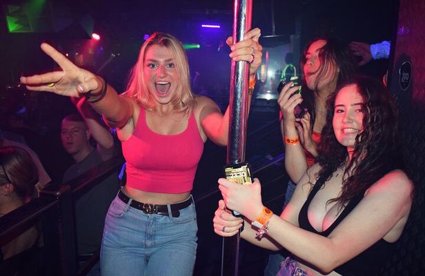 1 Big Night Out Weekend Club Crawl