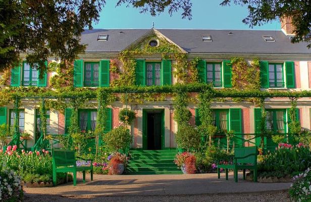 From Paris, Monet’s Enchanted Giverny guided Tour in small group