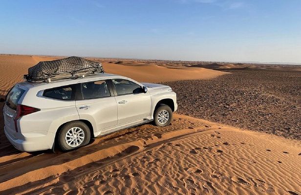 4×4 Jeep Sahara Desert Tour with Lunch & Hotel Transfers