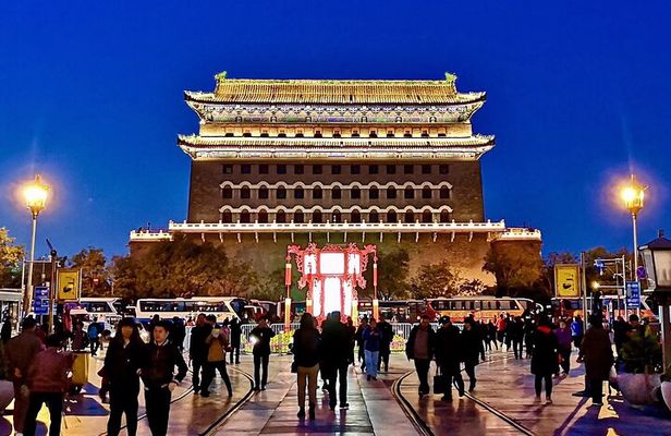 4-Hour Private Illuminated Beijing Tour with Authentic Chinese Dinner on Hutong Street