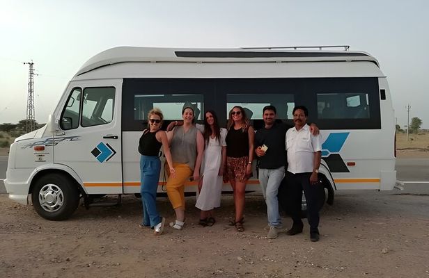 5-Day Private Golden Triangle Tour with Udaipur & Pushkar by Car