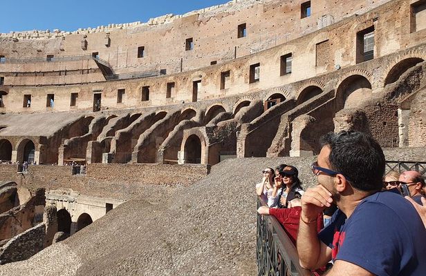 Rome: Colosseum, Roman Forum & Palatine Hill Experience