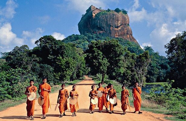 9-Day Private Sri Lanka Tour with Accomodation