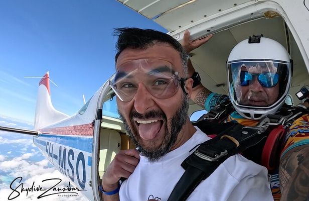 Skydive Zanzibar | Tandem Skydive