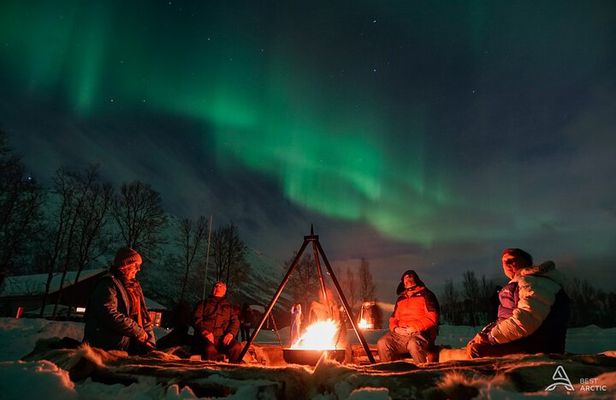 Aurora Safari Chase by big bus, free Photos, toilet onboard