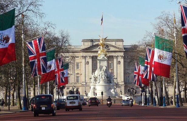 London Layover - Private Tour from Heathrow Airport