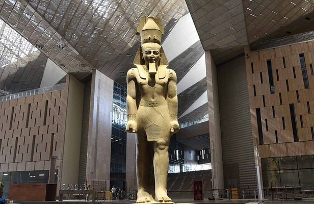 Giza Pyramids and Grand Egyptian Museum Private Experience