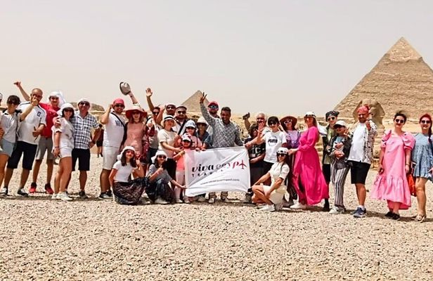 Viva Egypt: Pyramids & Museum Full-Day Tour from Hurghada