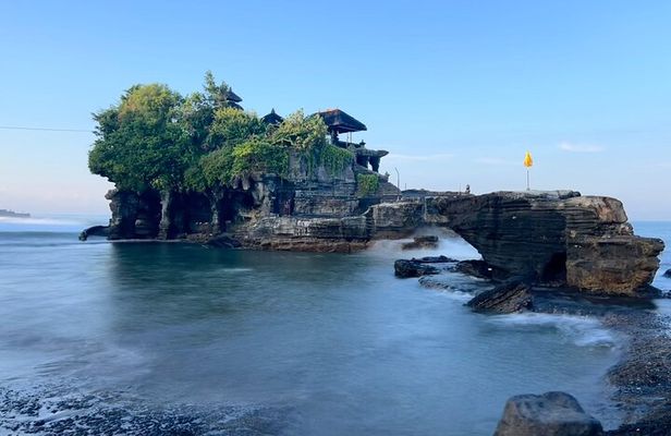 Tanah Lot Tour: Discover Bali’s Iconic Temple and Stunning Views