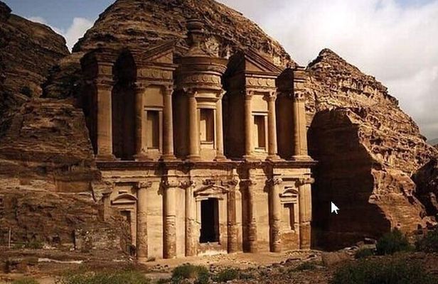 9-Day Private Customizable Tour: Petra, Wadi Rum, Dead Sea & More