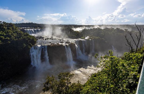 Full Day Guided Tour in Brazil and Argentina Iguazu Falls