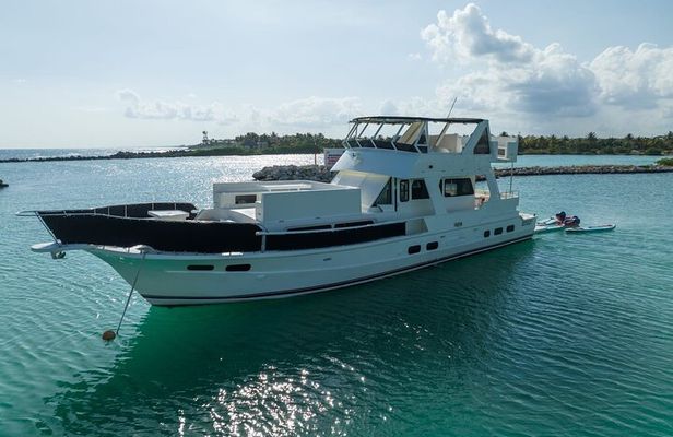 4 Hour - 72' Bruce Roberts, Tulum, Playa del Carmen, Riviera Maya