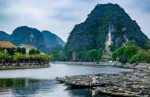 Ninh Binh Luxury Day Tour Small Group (Max of 9 Per Group)
