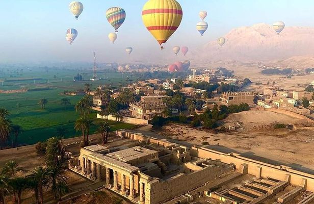 Luxor Full Day: Hot Air Balloon, East and West Bank Private Tour