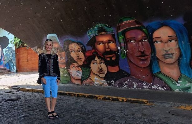 Parks, Pyramids and Colors of Lima Tour