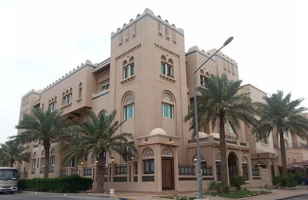 Kuwait City Tareq Rajab & Bait Al Othman Museums Guided Tour