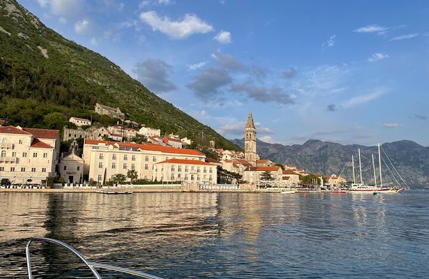 Blue Cave and Our Lady of the Rocks - 3h Private Speedboat Tour