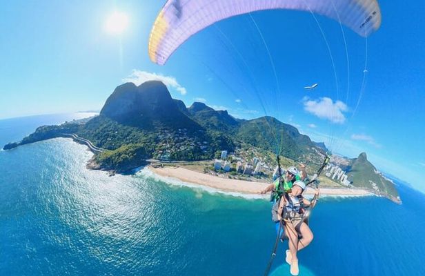 Double flight from Parapente in Pietra Bonita in Rio de Janeiro