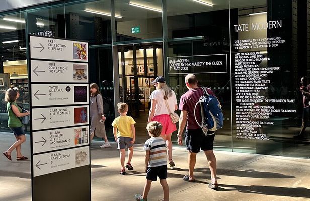 Tate Modern Art Gallery Private Guided Tour for Kids & Families in London
