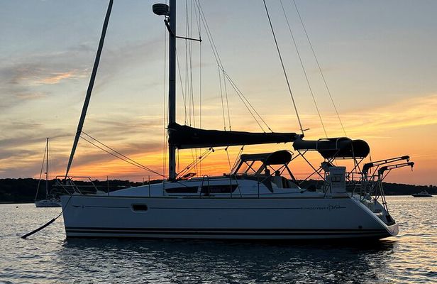 Oyster Bay Two Hour Sailing Experience