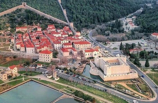 Ston Tour: City Walls, Saltworks, Wine & Adriatic Seafood