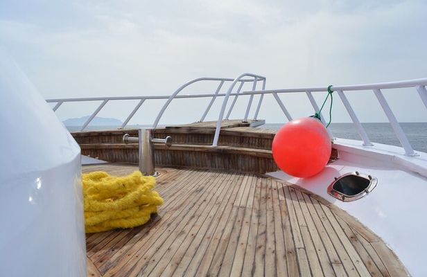 Private Yacht Full Day in Sharm El Sheikh