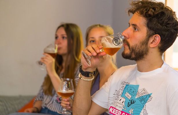 Budapest Beer Experience: 2-Hour Guided Craft Beer Tasting