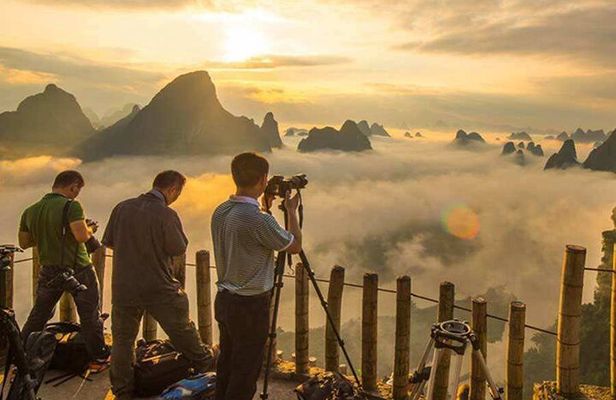 Full-day Tour: Spectacular Sunrise, Tea Plantation & Sunset