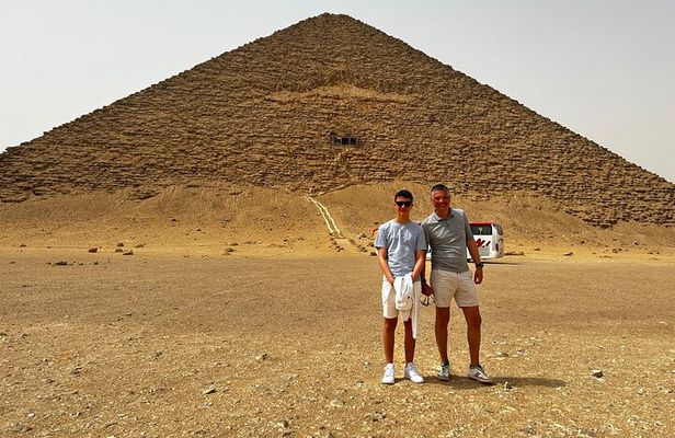 2-Day Ancient Egypt Tour with Pyramids and Museums