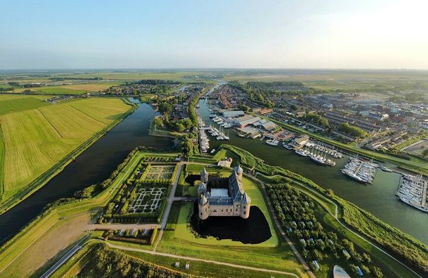 Private bike tour: Hidden gems around Amsterdam and surroundings