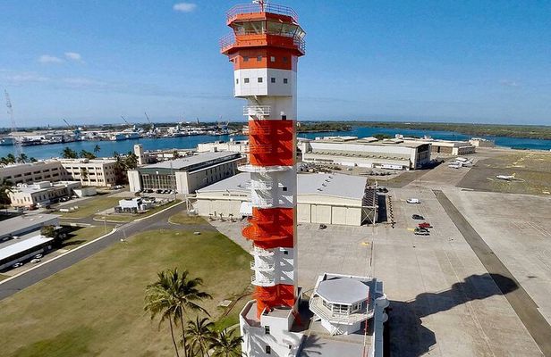 Pearl Harbor Aviation Museum: Top of the Tower Tour